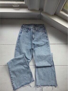 Old Navy Women's High-Rise Flare Jeans Size 6 Light Wash